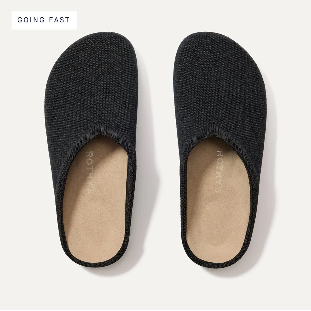 NWT Rothy's ReVelvet Black Casual Clog